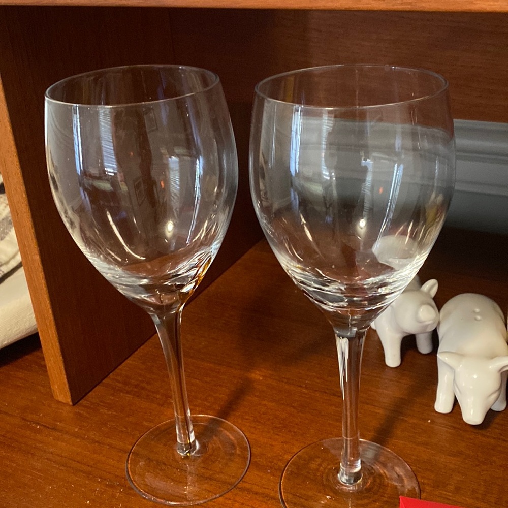 Pier 1 wine glasses with leaf detail